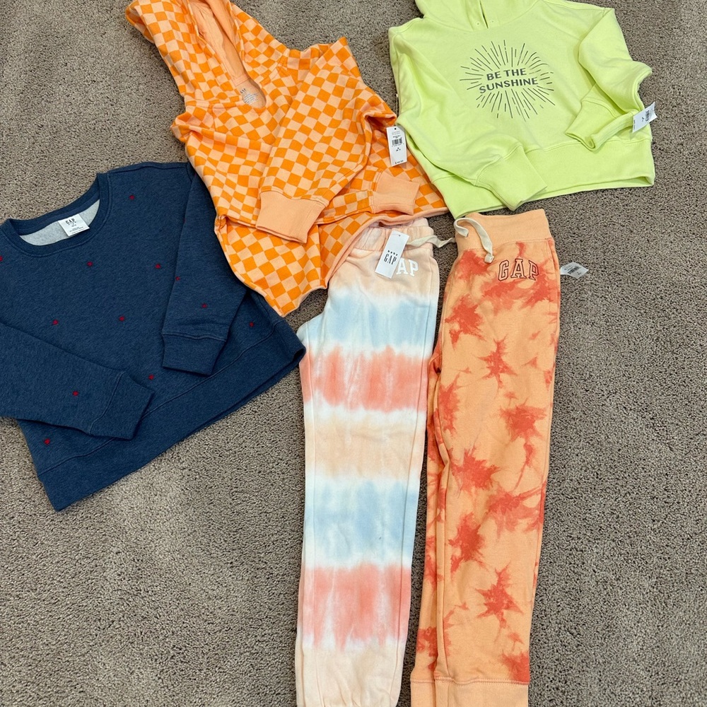 NWT girls gap S bundle